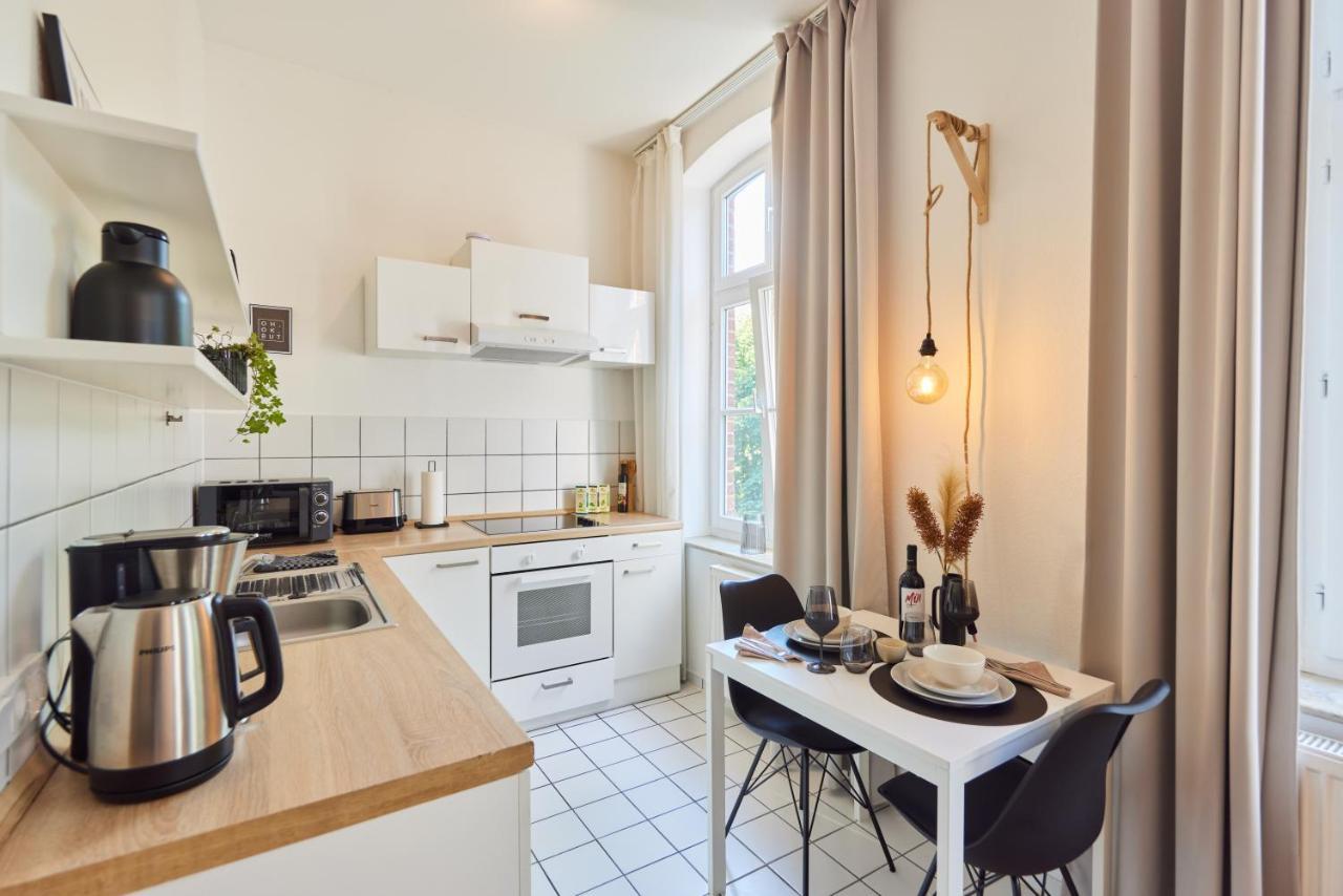 Studio3 Zentral Und Ruhig Mit Parkplatz, 5 Min Z Bali-T Und Gop, Boxspringbett Bad Oeynhausen Exteriör bild
