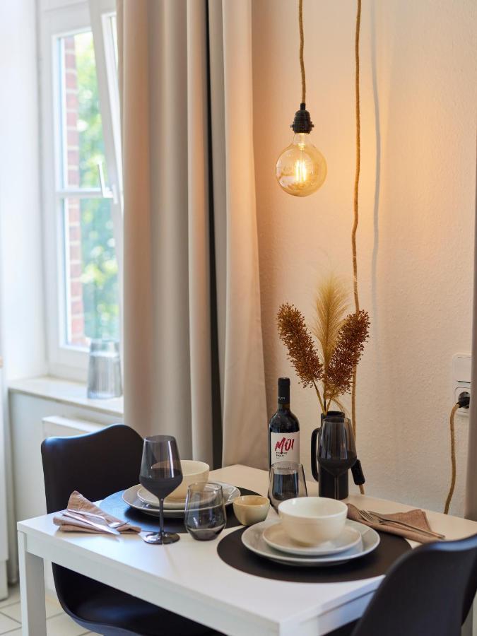 Studio3 Zentral Und Ruhig Mit Parkplatz, 5 Min Z Bali-T Und Gop, Boxspringbett Bad Oeynhausen Exteriör bild